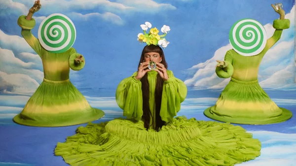 Το SNF Nostos υποδέχεται τους Bomba Estereo για μια electro tropical  συναυλία